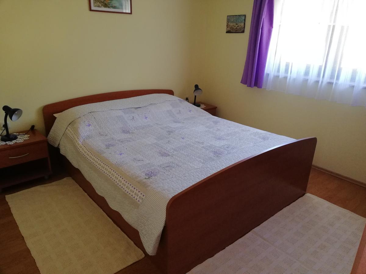 Apartments Mirjana 弗尔萨尔 外观 照片